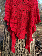 Load image into Gallery viewer, Ogee Flow Shawl