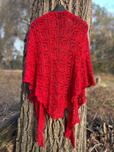 Load image into Gallery viewer, Ogee Flow Shawl