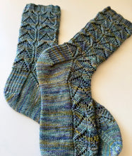 Load image into Gallery viewer, Morpho Socks