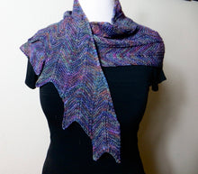 Load image into Gallery viewer, Clupea Shawl