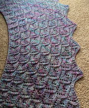 Load image into Gallery viewer, Moroccan Lantern Shawl