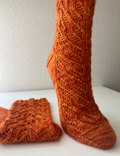 Load image into Gallery viewer, Tessellate Socks