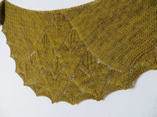 Load image into Gallery viewer, Quadrille Shawl