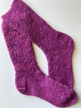 Load image into Gallery viewer, Deco Swirl Socks