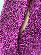 Load image into Gallery viewer, Deco Swirl Socks