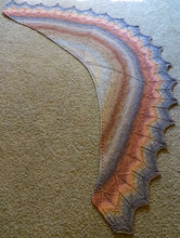 Load image into Gallery viewer, Moab Shawl