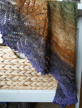 Load image into Gallery viewer, Unfurling Fern Shawl