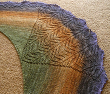 Load image into Gallery viewer, Unfurling Fern Shawl
