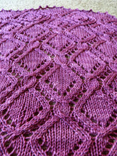 Load image into Gallery viewer, Knot Garden Shawl