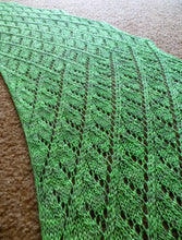 Load image into Gallery viewer, Orchard Shawl