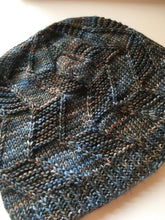 Load image into Gallery viewer, Chequer Toque