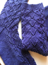 Load image into Gallery viewer, Water Hyacinth Socks