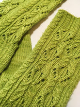 Load image into Gallery viewer, Woodland Sage Socks