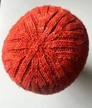 Load image into Gallery viewer, Trident Toque