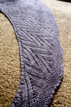 Load image into Gallery viewer, Coriolis Shawl