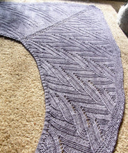 Load image into Gallery viewer, Coriolis Shawl