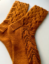 Load image into Gallery viewer, Wiggle Stick Socks
